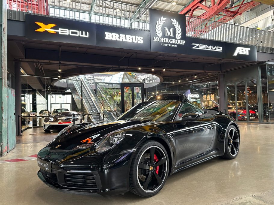 Porsche 911 Carrera 4 GTS