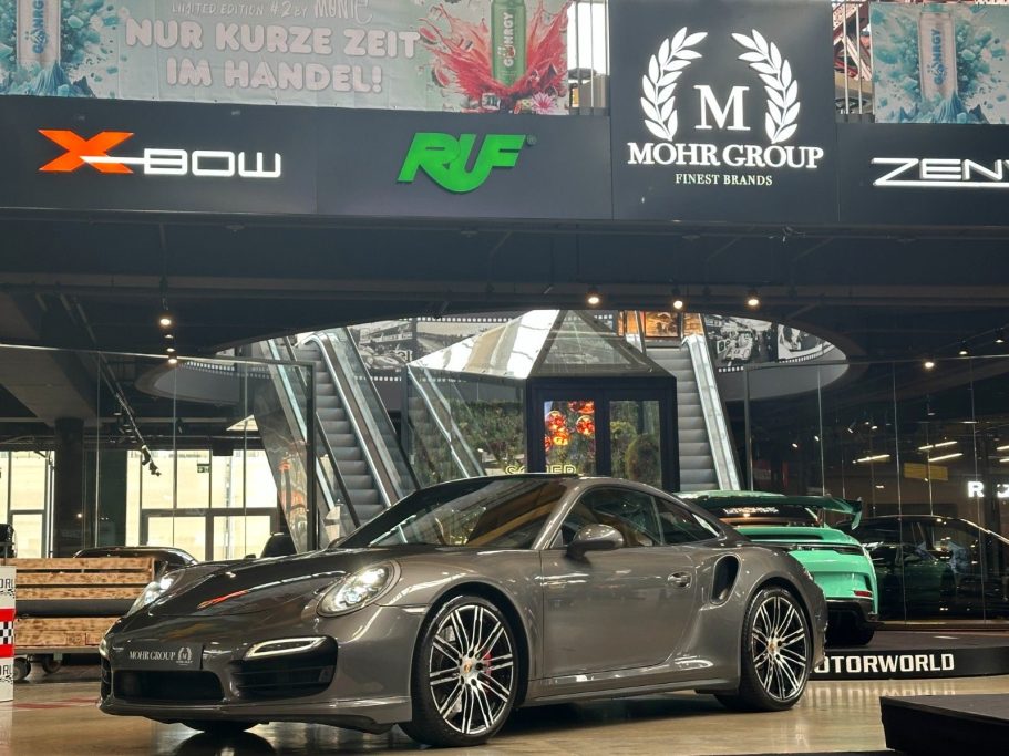 Porsche 911 Turbo
