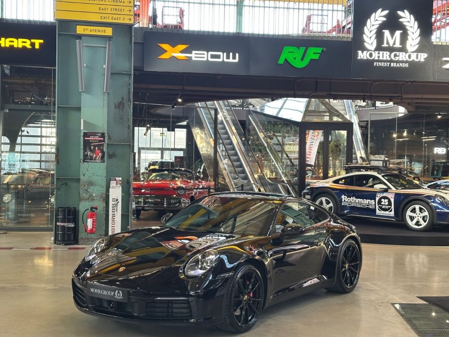 Porsche 911 Carrera 4 GTS