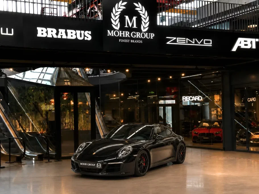 Porsche 911 Carrera 4 GTS