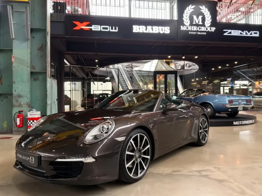 Porsche 911 Carrera