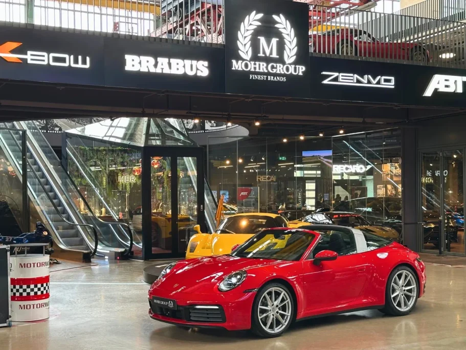 Porsche 911 Carrera 4 GTS