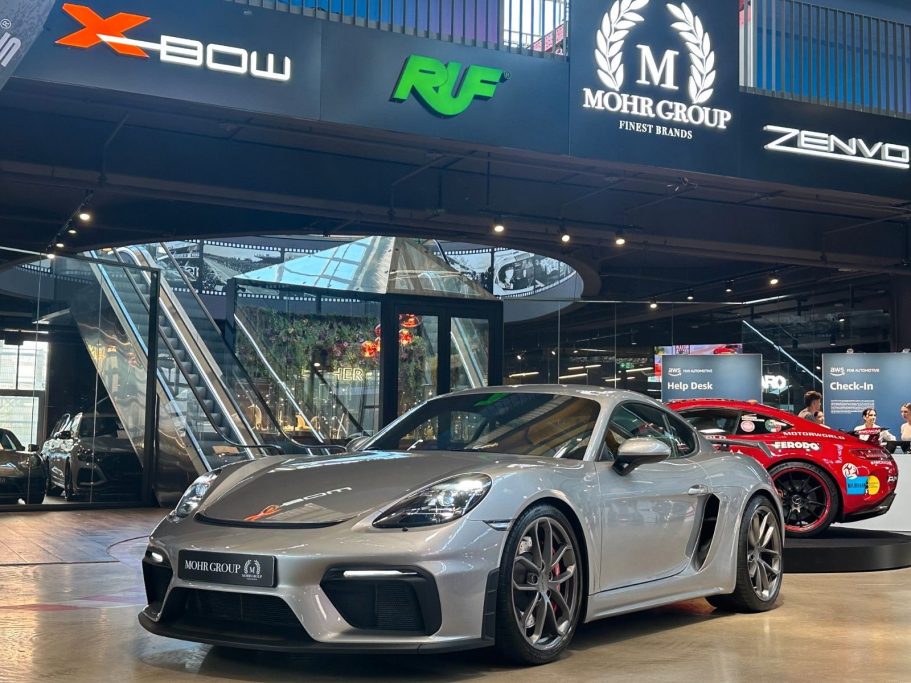 Porsche 718 Cayman GT4